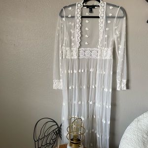 White lace kimono